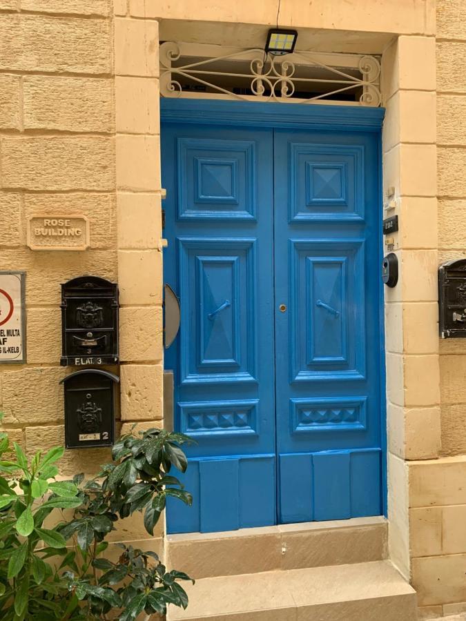 Rose Building Apartment Cospicua Luaran gambar