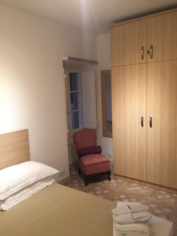 Rose Building Apartment Cospicua Luaran gambar